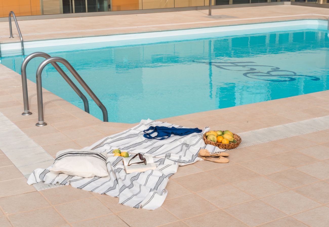 Apartamento en Las Palmas de Gran Canaria - Loft de lujo en primera linea de playa con piscina