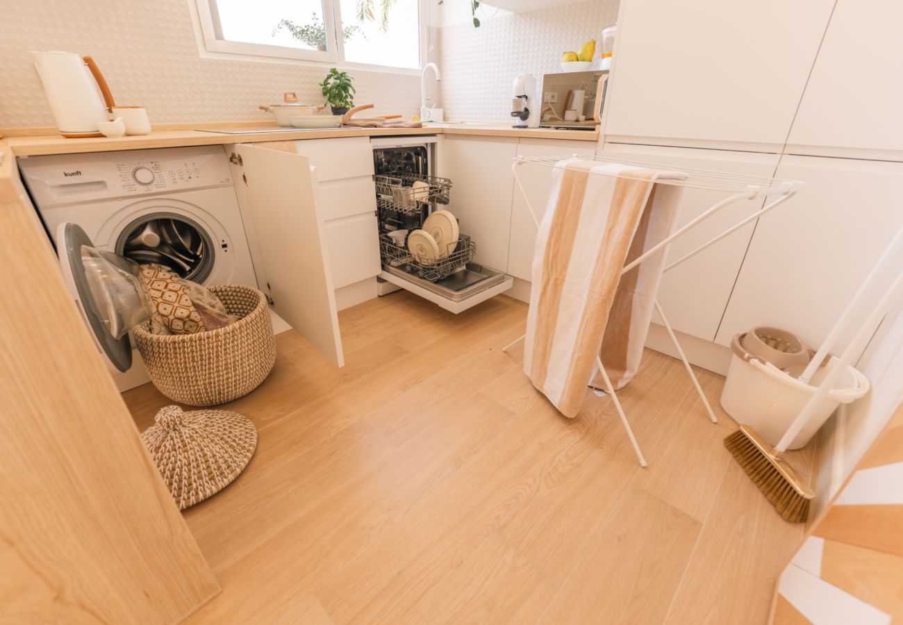 Apartamento en Bahia Feliz - Lujo en primera linea de Mar con Piscina