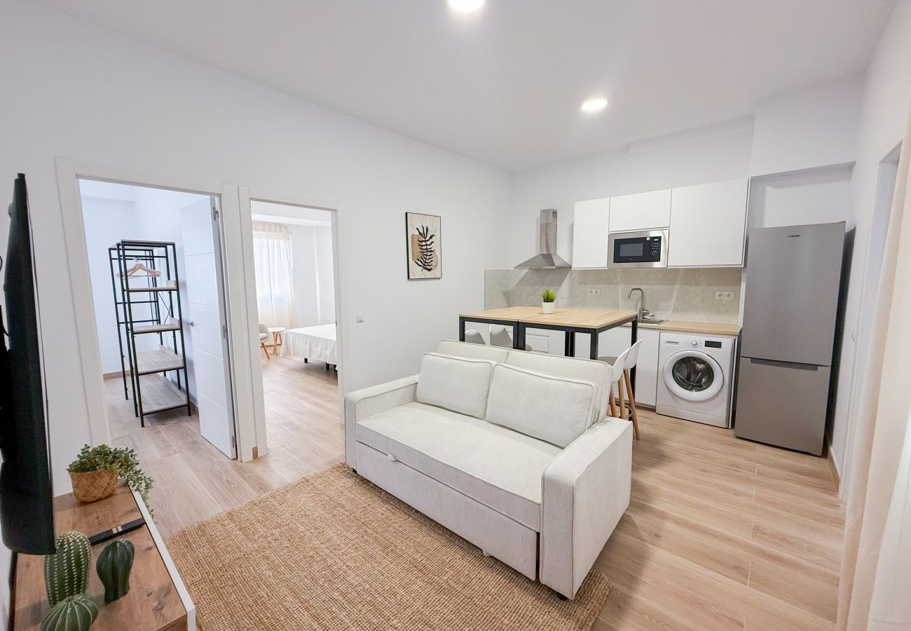 Ferienwohnung in Las Palmas de Gran Canaria - City Beach Las Canteras, 2BR Superior