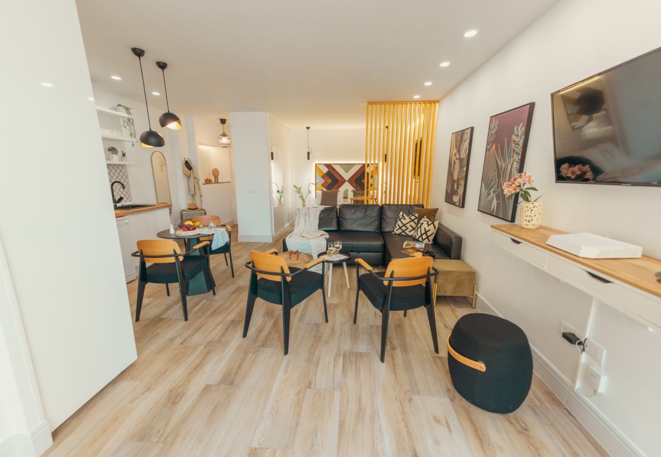 Apartment in Las Palmas de Gran Canaria - Loft de lujo en primera linea de playa con piscina
