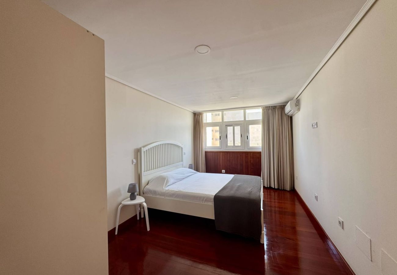 Apartment in Las Palmas de Gran Canaria - Penthouse Canteras Beach